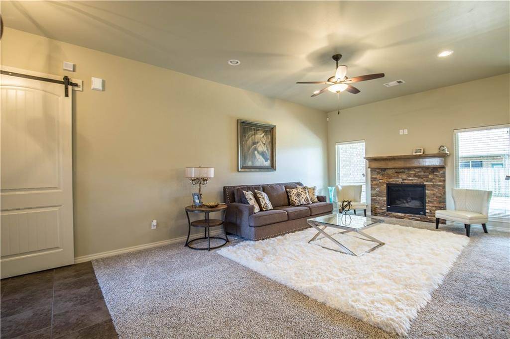 8701 SW 66TH PL, Oklahoma City, OK 73169