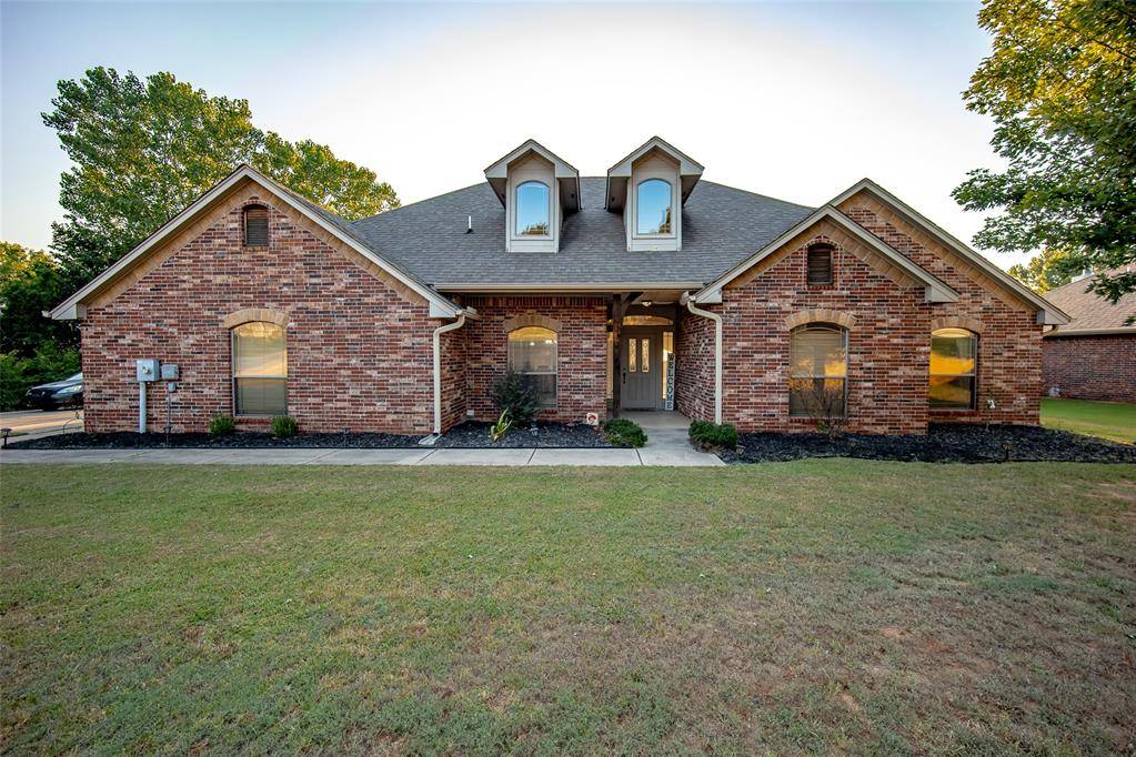 8621 Blue Heron CV, Edmond, OK 73034
