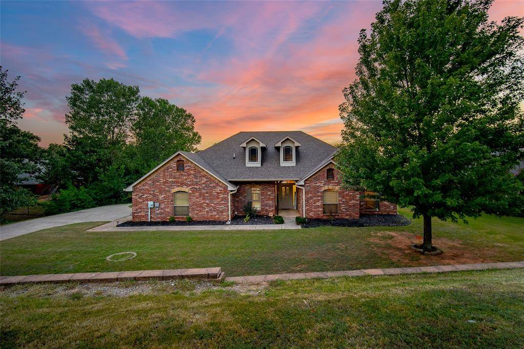 8621 Blue Heron CV, Edmond, OK 73034
