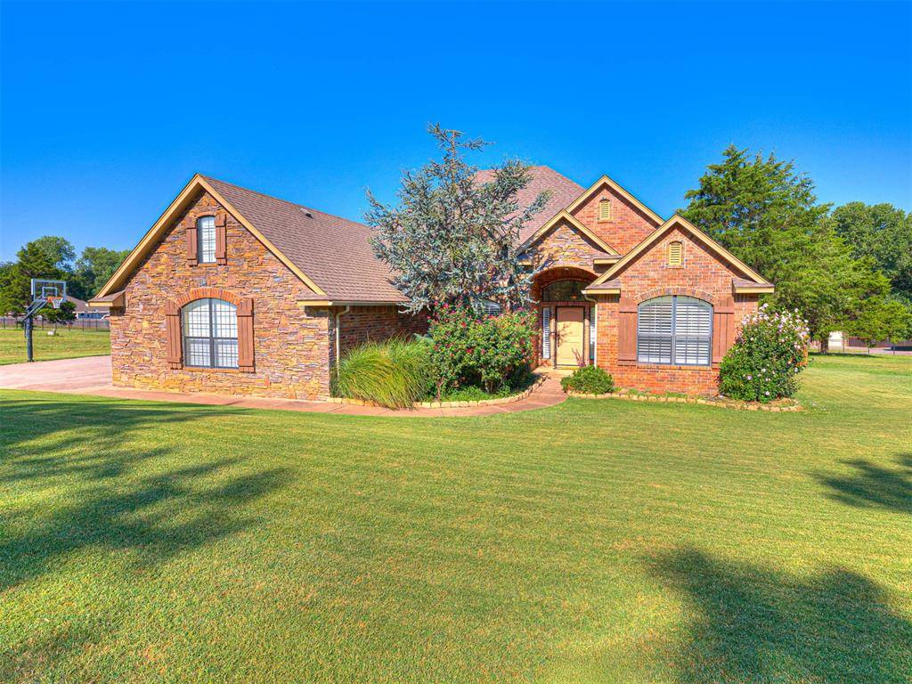 3077 Ridgecrest DR, Purcell, OK 73080