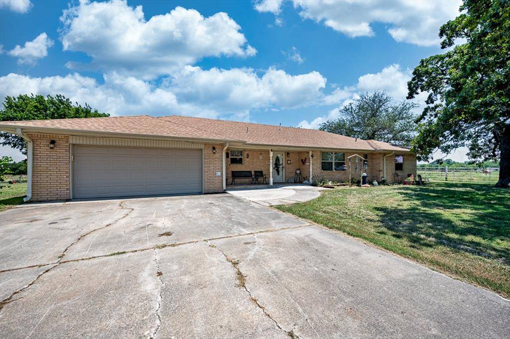 12720 N Highway 99 RD, Maud, OK 74854