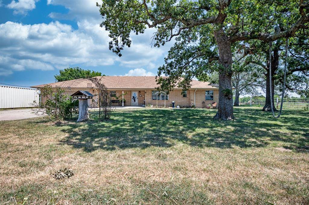 12720 N Highway 99 RD, Maud, OK 74854