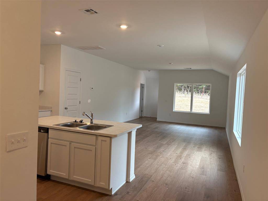 1115 Colt DR, Guthrie, OK 73044