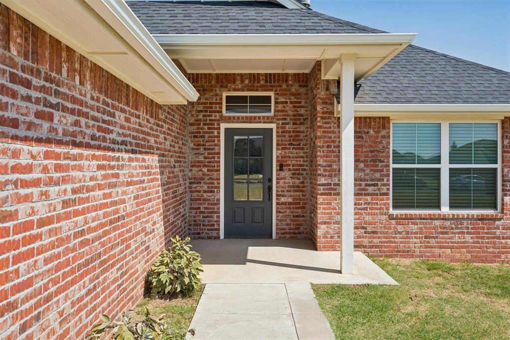 3785 NE Southridge LN, Piedmont, OK 73078