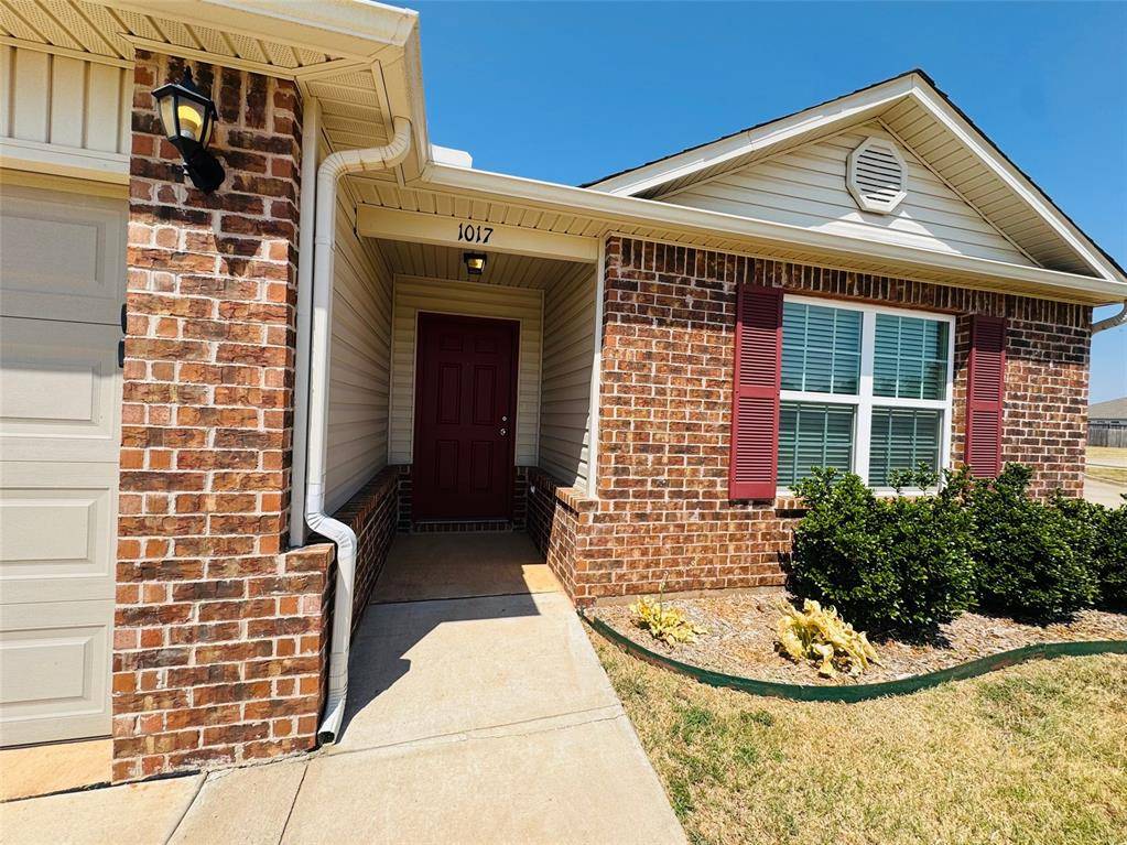 1017 N Pheasant WAY, Mustang, OK 73064