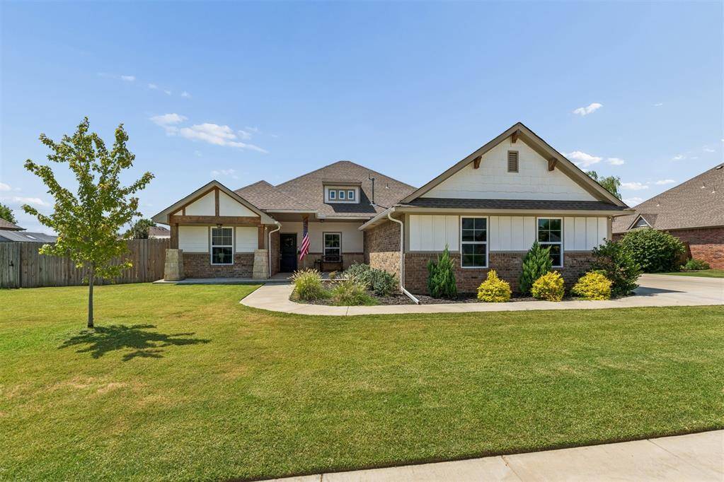 512 Cantebury DR, Tuttle, OK 73089