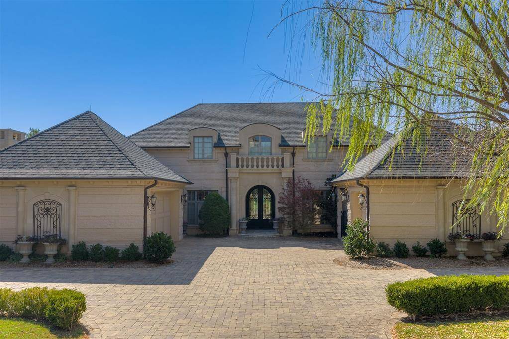 2404 NW Grand Circle CIR, Oklahoma City, OK 73116