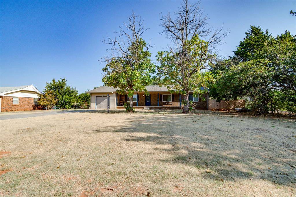513 S Lakehoma Place DR, Mustang, OK 73064