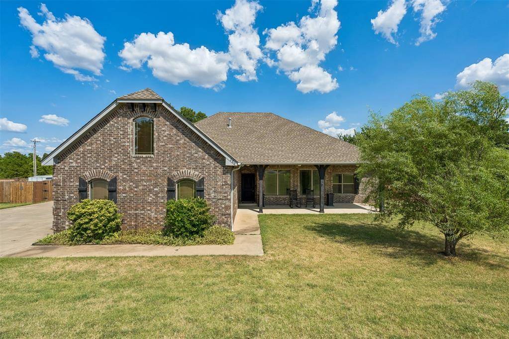 286 Mounds RD, Harrah, OK 73045