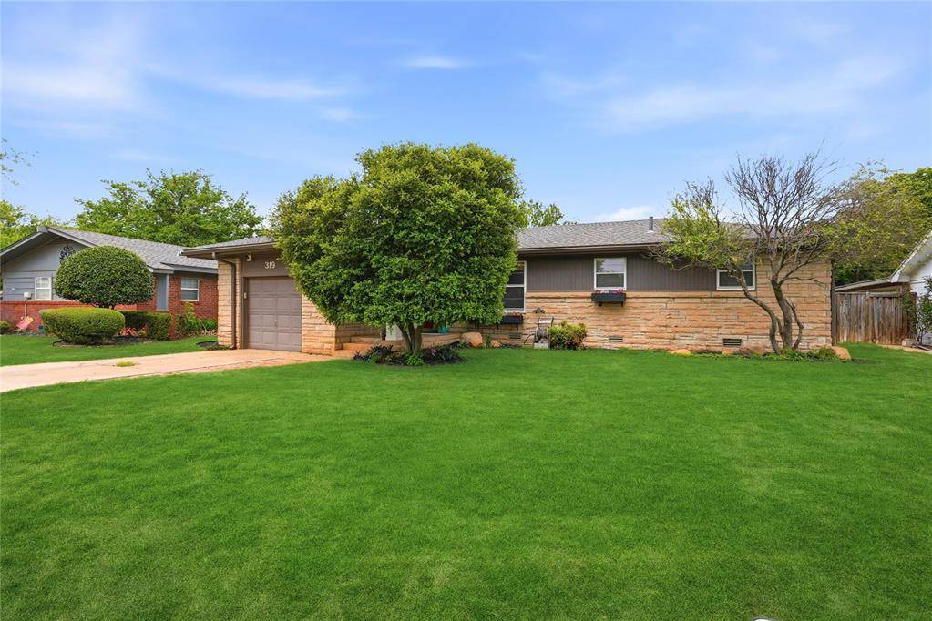 319 Cameron DR, Altus, OK 73521