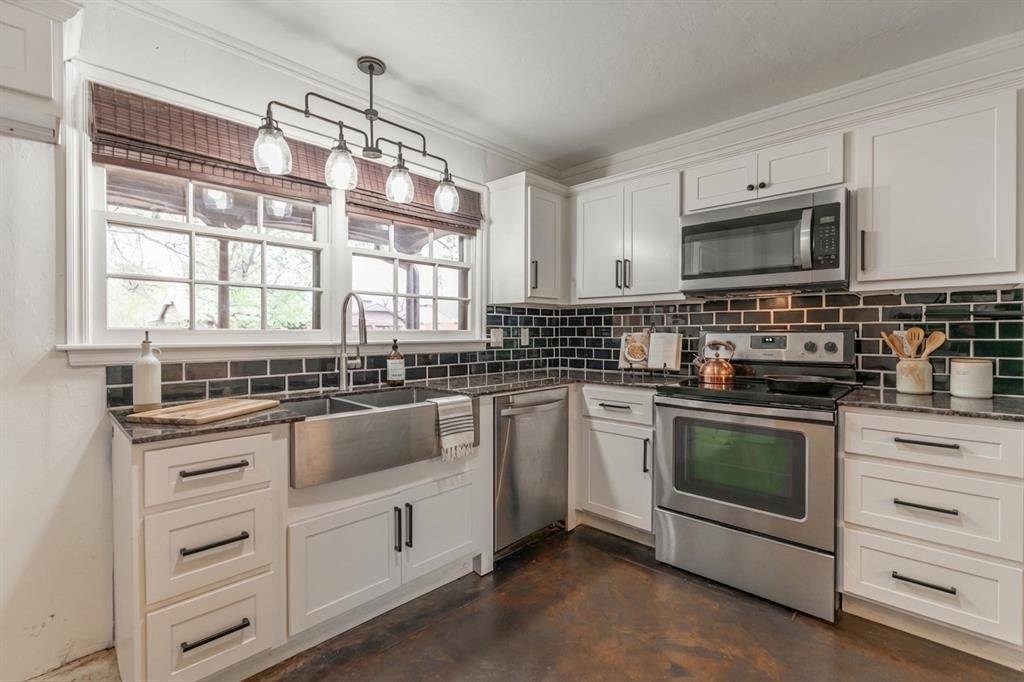 2617 Chaucer DR, Oklahoma City, OK 73120