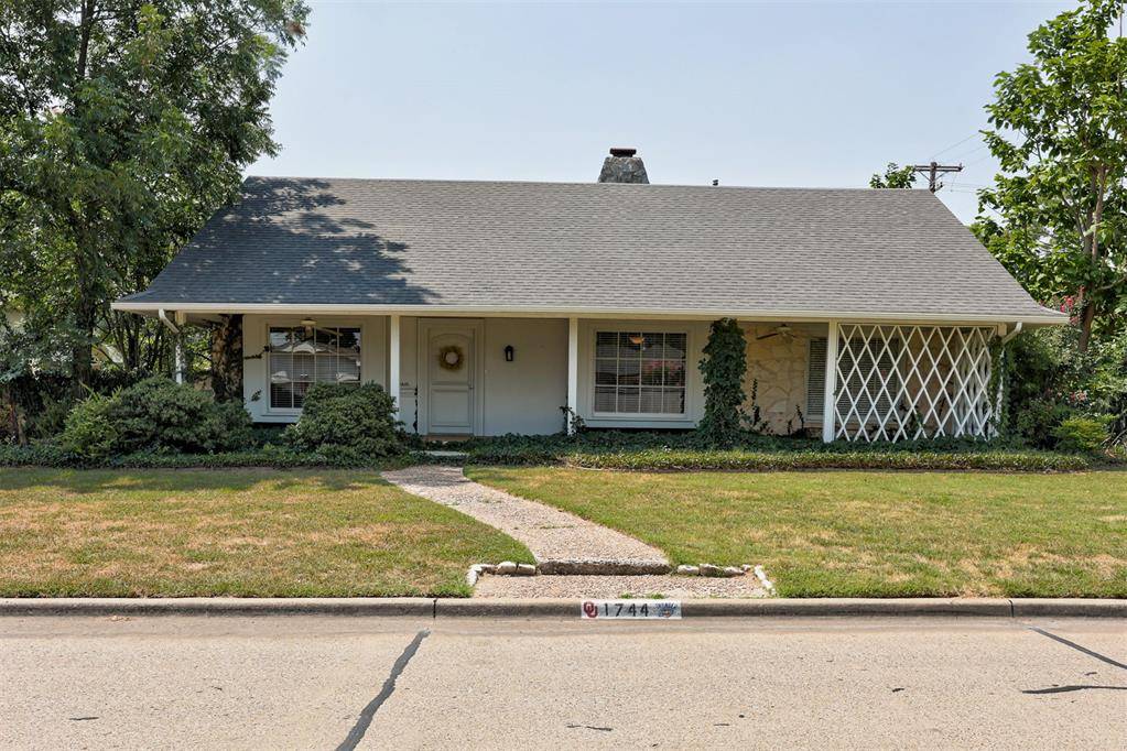 1744 Westbrooke TER, Norman, OK 73072