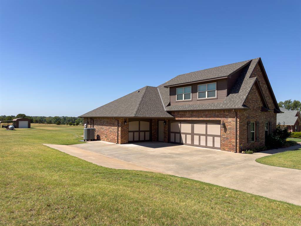 2958 NW 16th ST, Newcastle, OK 73065