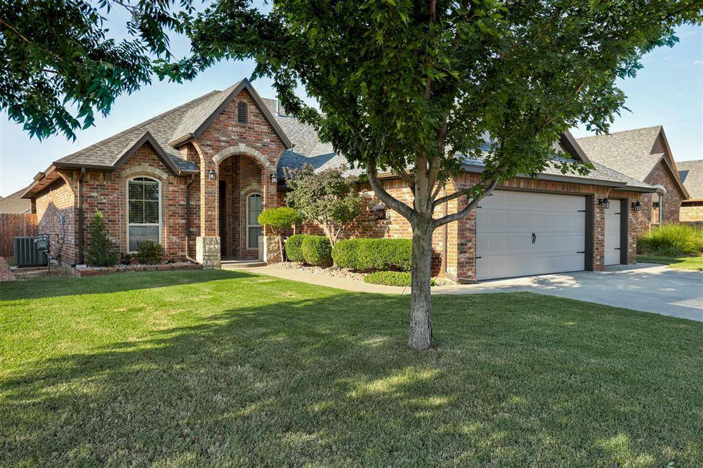 300 SW 173rd ST, Oklahoma City, OK 73170