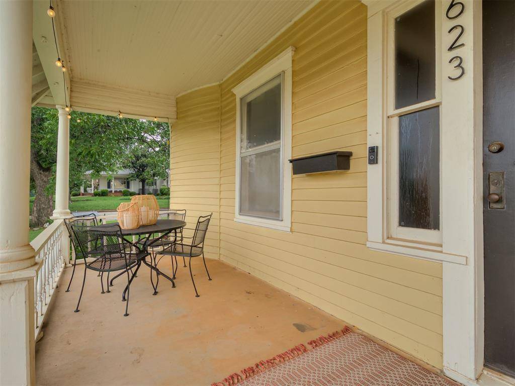 623 E Warner AVE, Guthrie, OK 73044