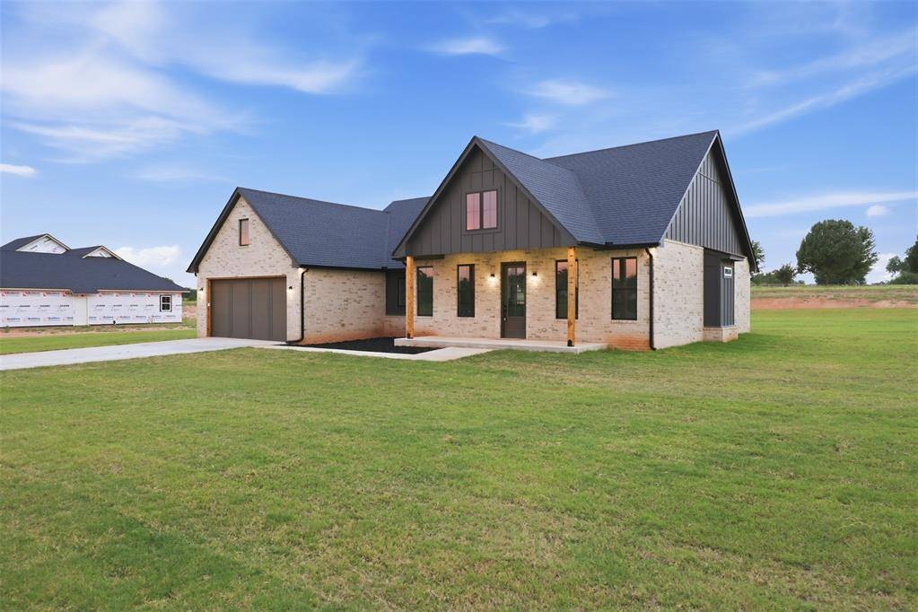 2153 Providence WAY, Crescent, OK 73028