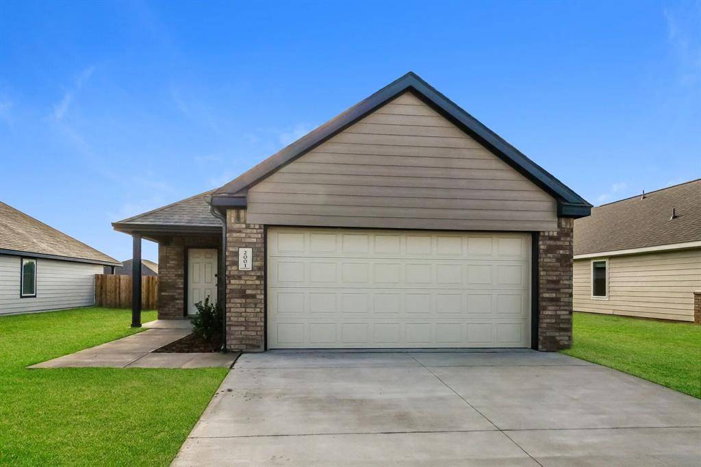 2001 Dogwood DR, El Reno, OK 73036
