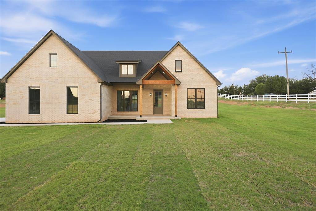 2179 Providence WAY, Crescent, OK 73028