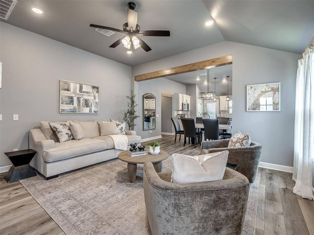 18816 Caballero DR, Edmond, OK 73012
