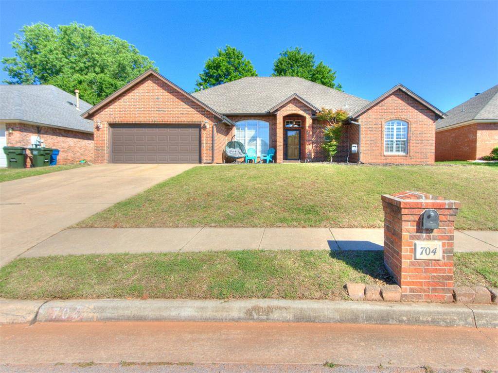 704 Colony DR, Edmond, OK 73003