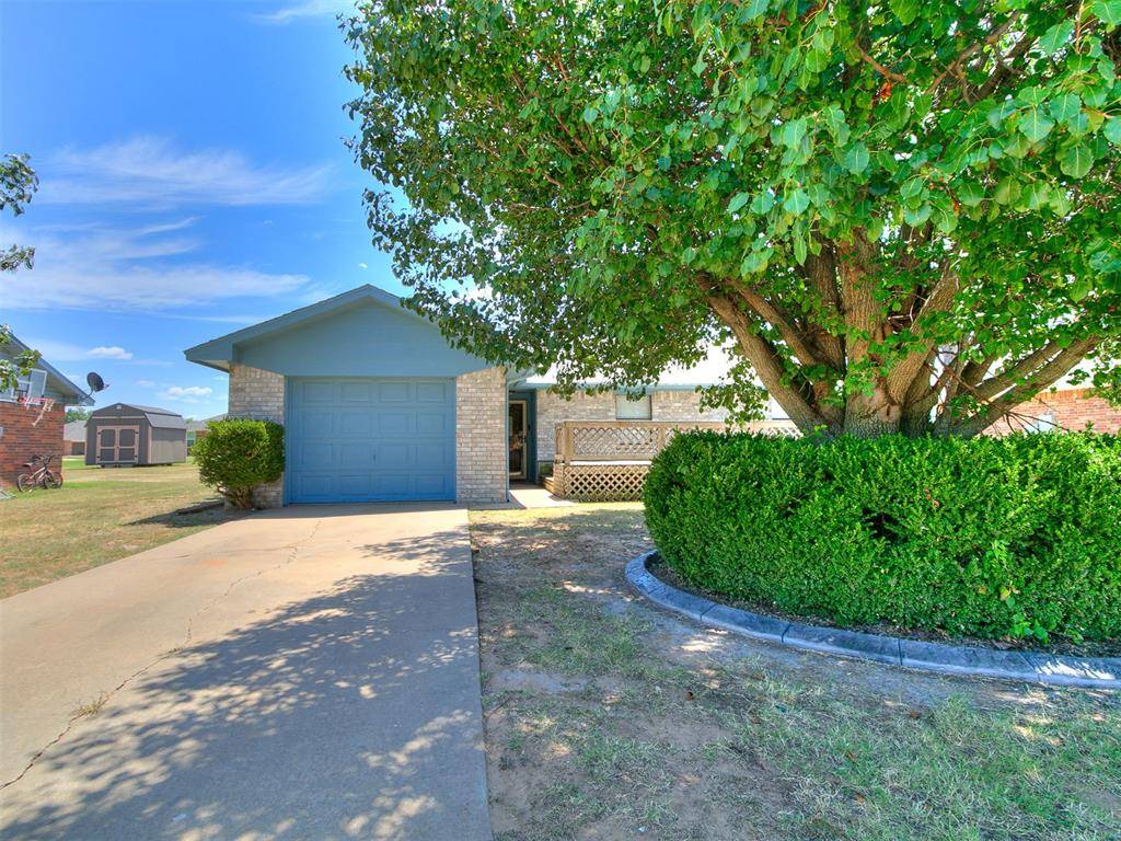 3403 W Mississippi AVE, Chickasha, OK 73018