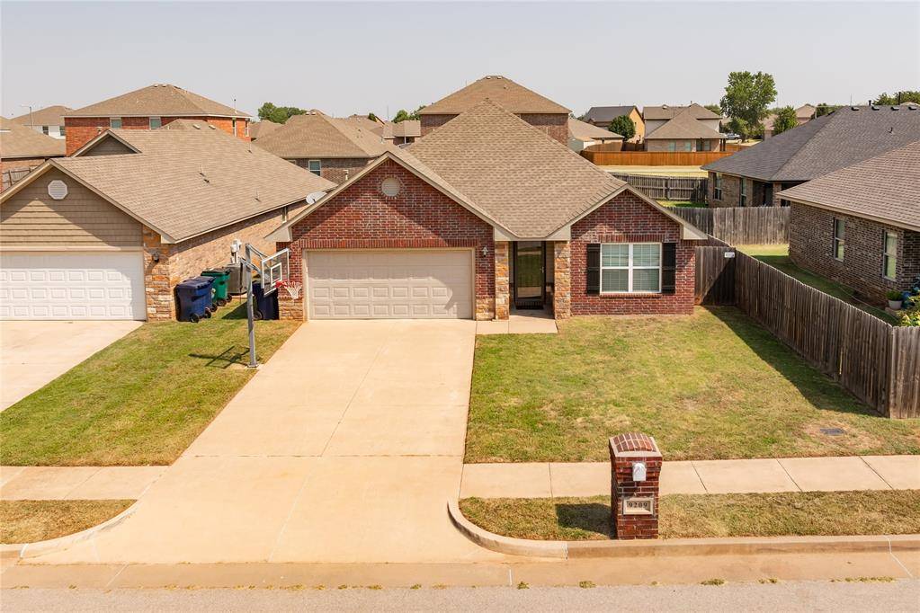 9209 NW 71st ST, Yukon, OK 73099