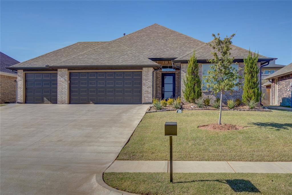 2133 Santa Monica ST, Edmond, OK 73034