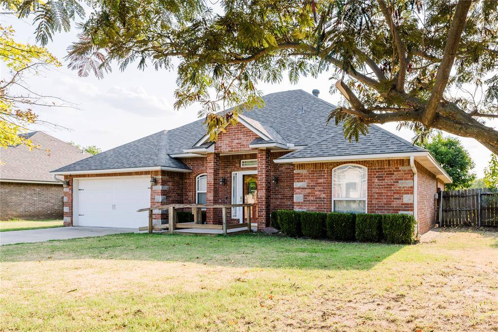 1338 Alvera LN, Wynnewood, OK 73098