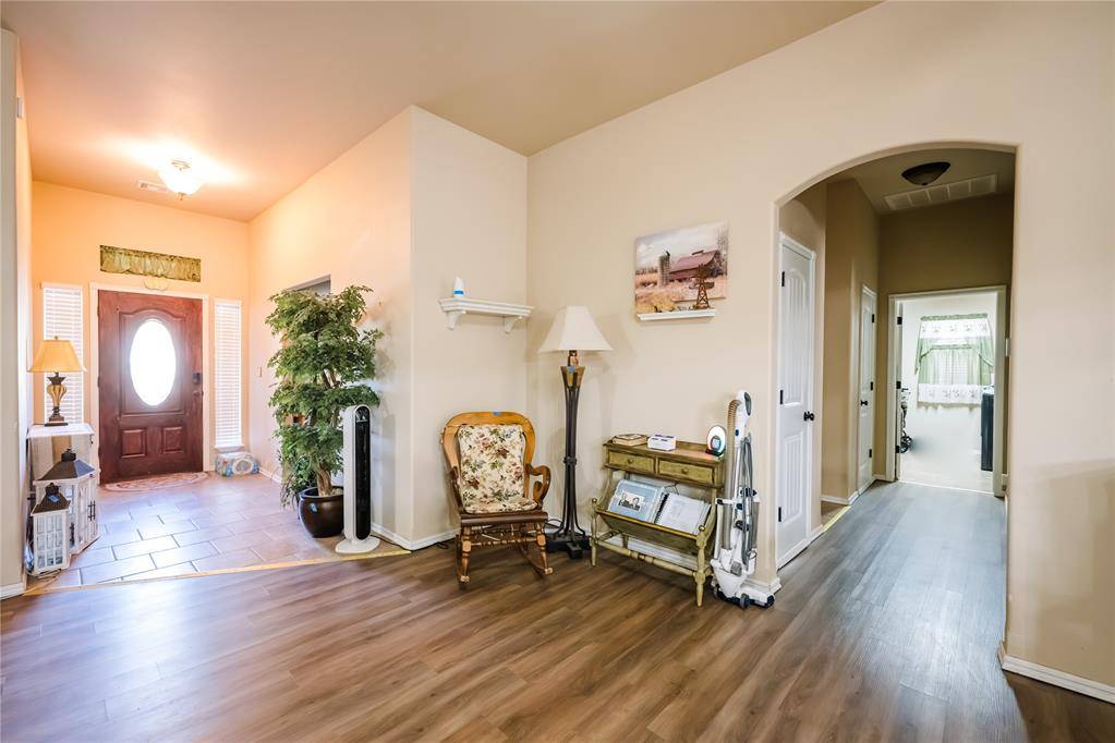 1338 Alvera LN, Wynnewood, OK 73098