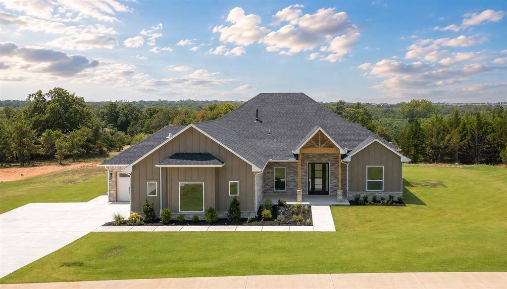 9385 Eliana DR, Guthrie, OK 73044