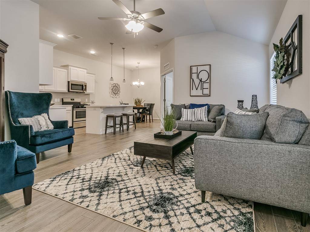 9596 SW 25th ST, Oklahoma City, OK 73128