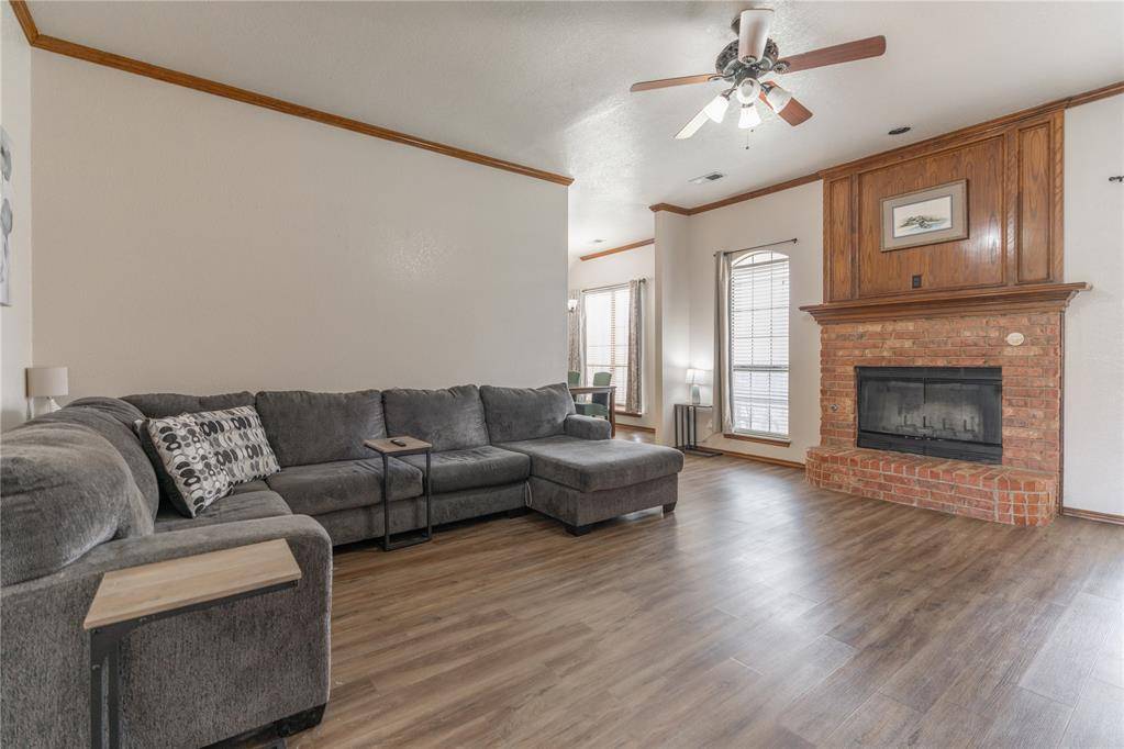 604 SW 160th ST, Oklahoma City, OK 73170