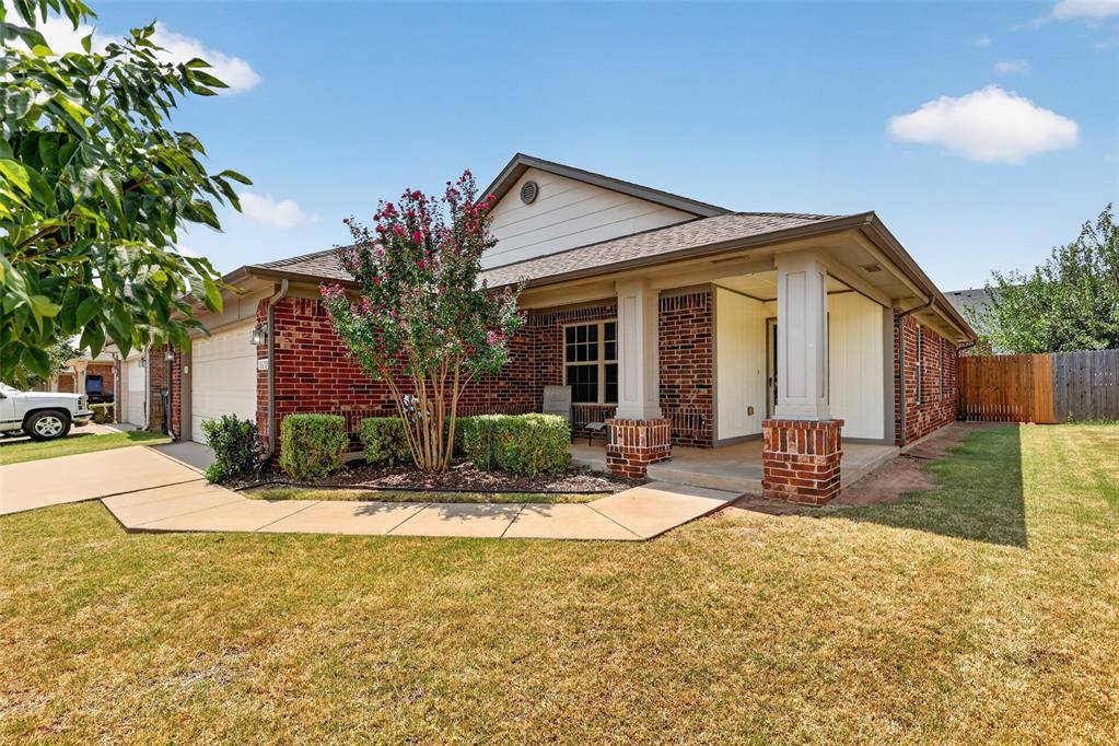 18205 Viento DR, Edmond, OK 73012