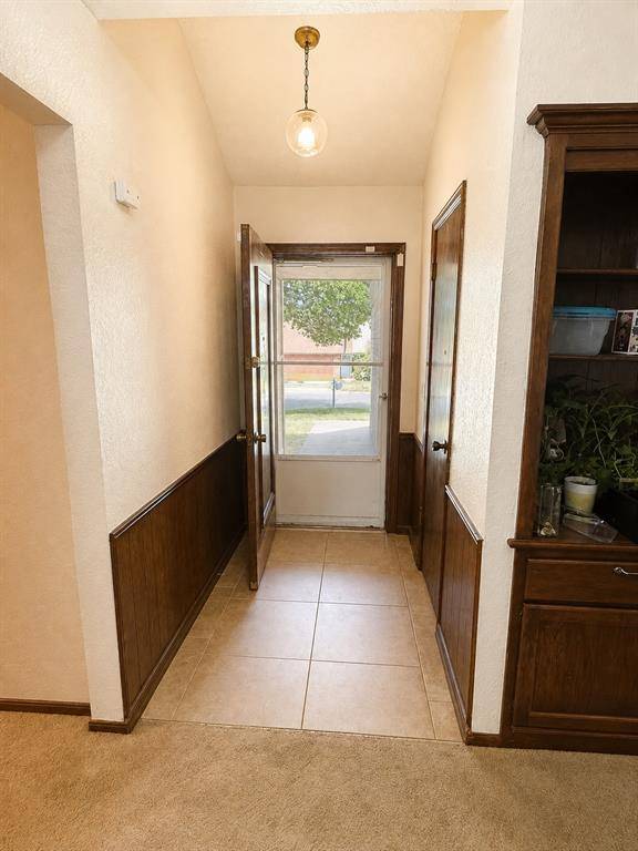 1828 David TER, Oklahoma City, OK 73141