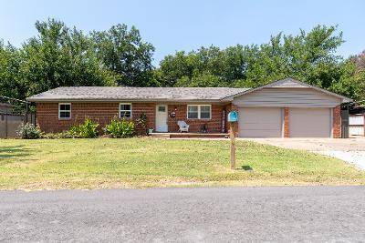 312 N Carey ST, Wynnewood, OK 73098
