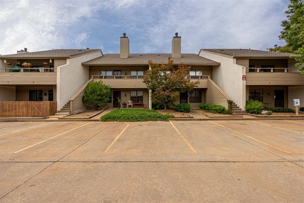 11130 Stratford DR #418, Oklahoma City, OK 73120