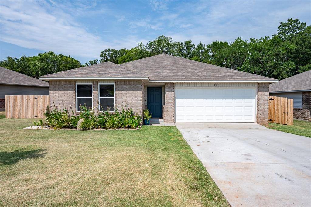 831 Twin Lakes DR, Noble, OK 73068