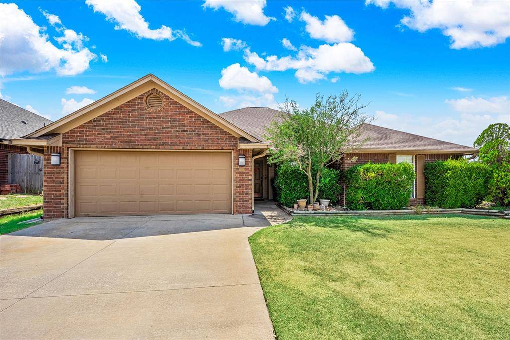 401 SE Lancelot LN, Lawton, OK 73501