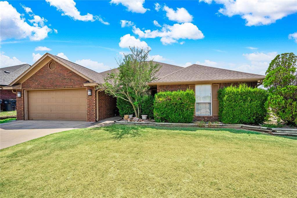 401 SE Lancelot LN, Lawton, OK 73501