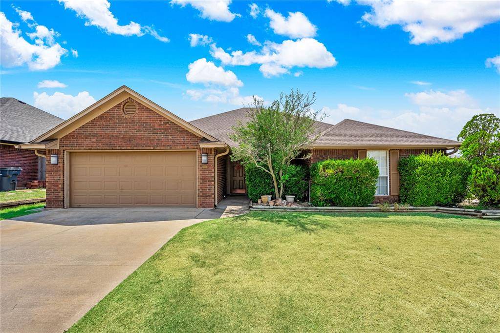 401 SE Lancelot LN, Lawton, OK 73501
