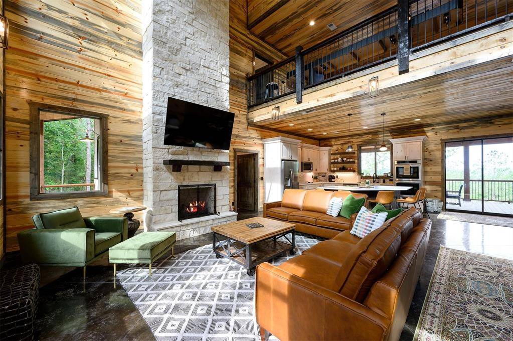 116 Sugar Plum LN, Broken Bow, OK 74728