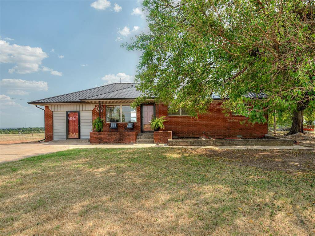 10425 W County Road 74 RD, Crescent, OK 73028