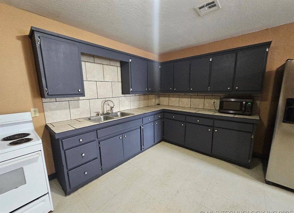 1416 W 2nd ST, Sulphur, OK 73086
