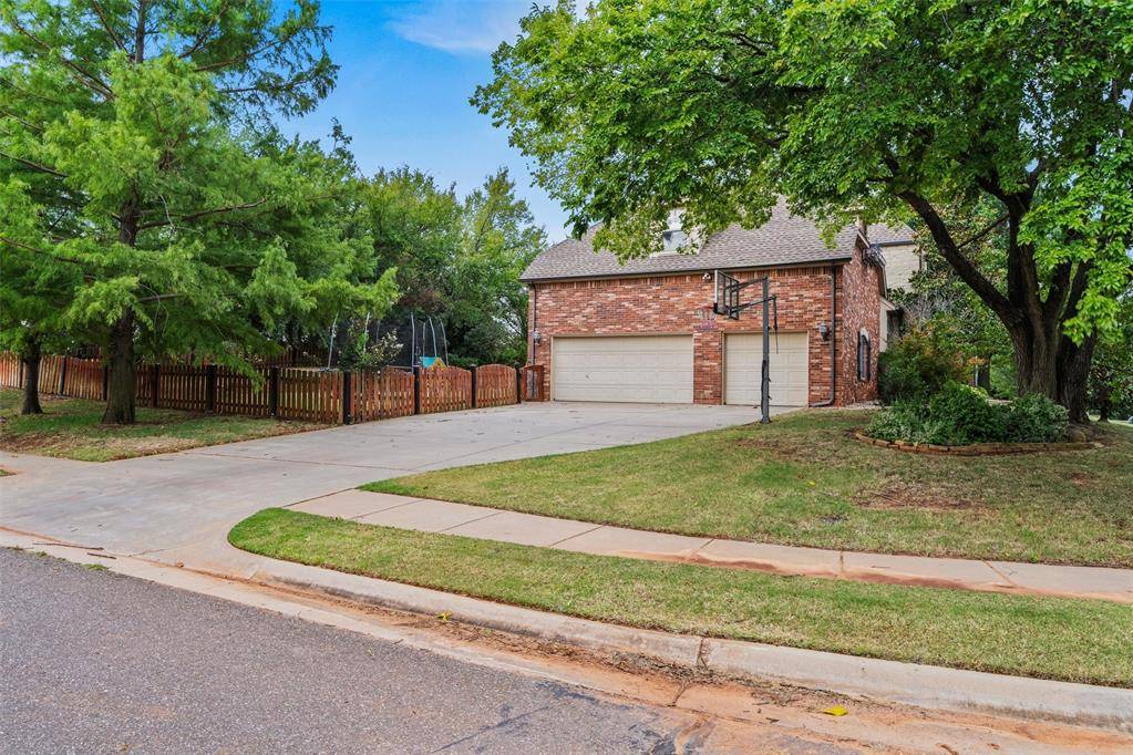 5700 NE 107th ST, Oklahoma City, OK 73151