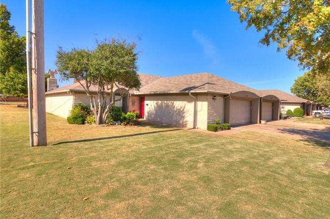 11901 N Mustang RD, Yukon, OK 73099