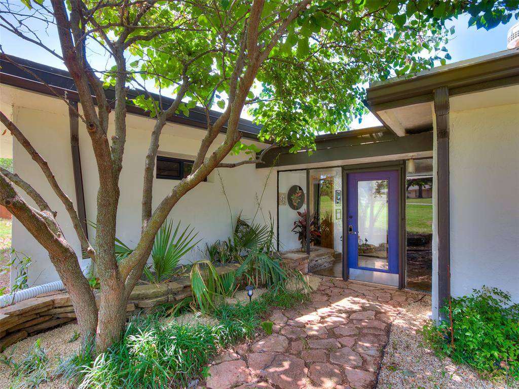3200 Norcrest DR, Forest Park, OK 73121