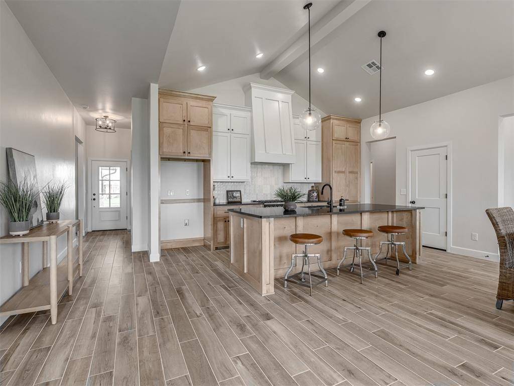 1232 Tawny Hills RD, Piedmont, OK 73078