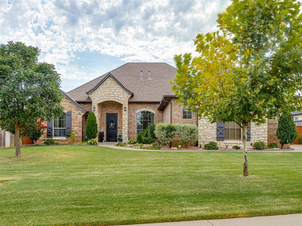 700 Newport Bridge DR, Edmond, OK 73034