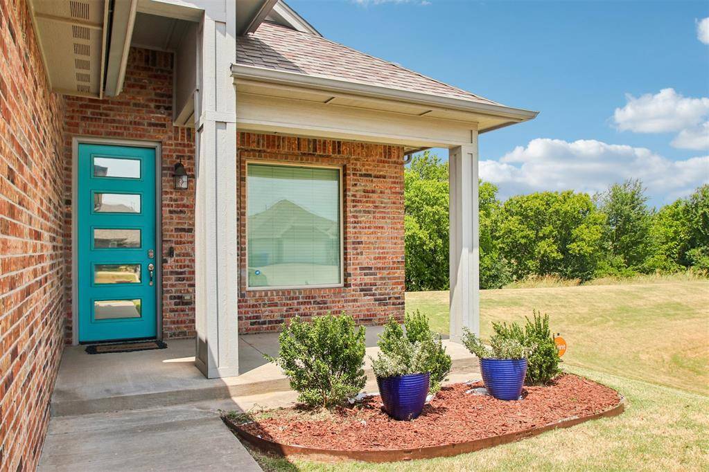 1302 Pebble Pond DR, Norman, OK 73071