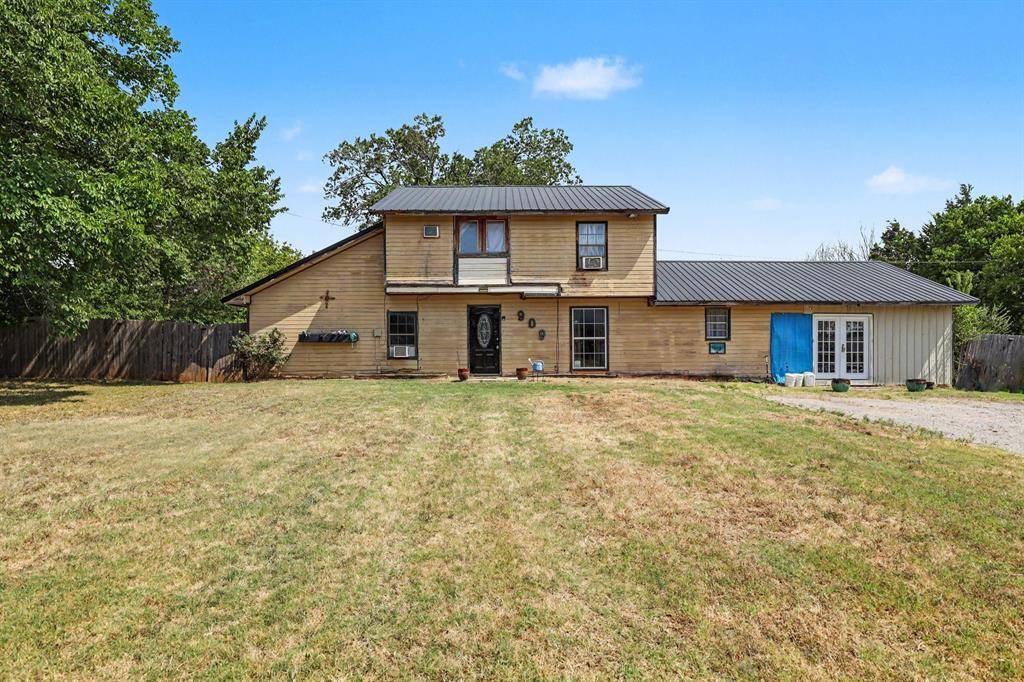 909 E Park ST, Tecumseh, OK 74873